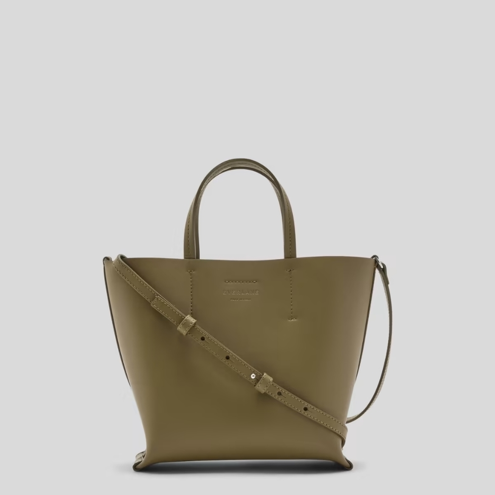 A beautiful brand new Everlane olive green crossbody!